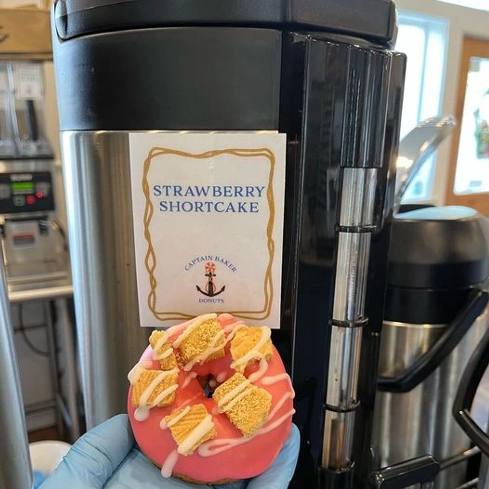 Captain Baker Donut Shop Bakery Breakfast Restaurant, Coffee, Donuts